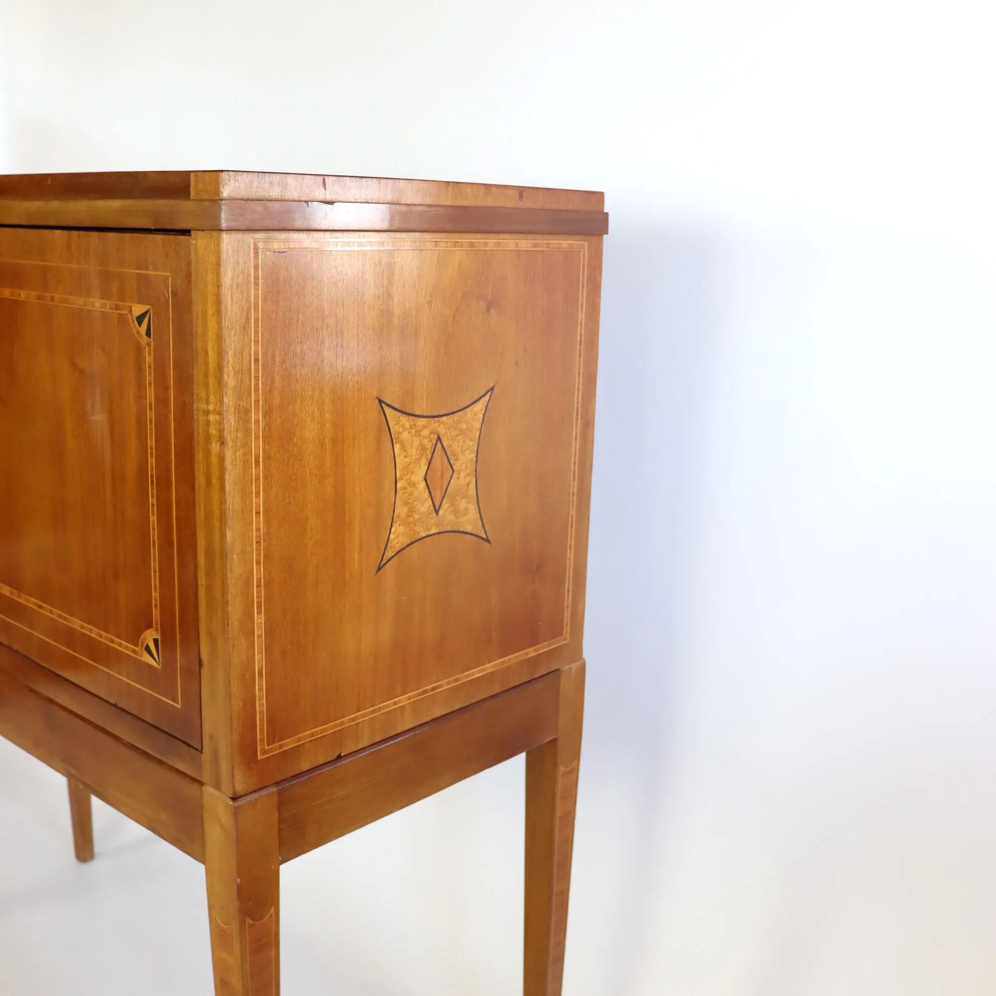 Cabinet années 40