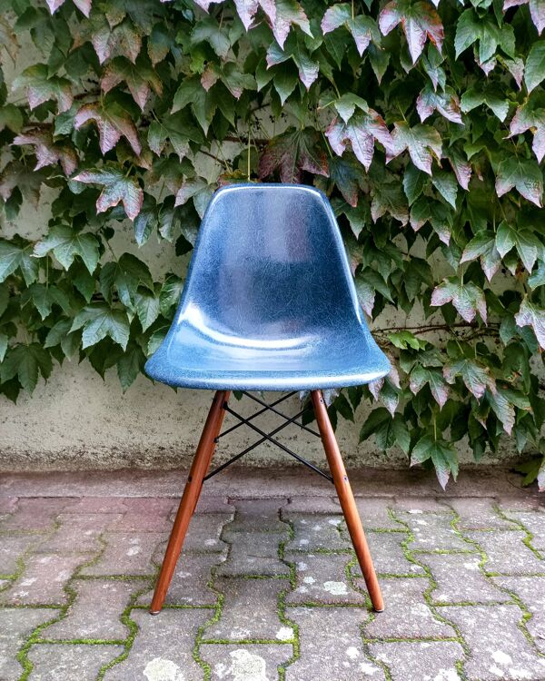 Chaise Eames DSW par Herman Miller