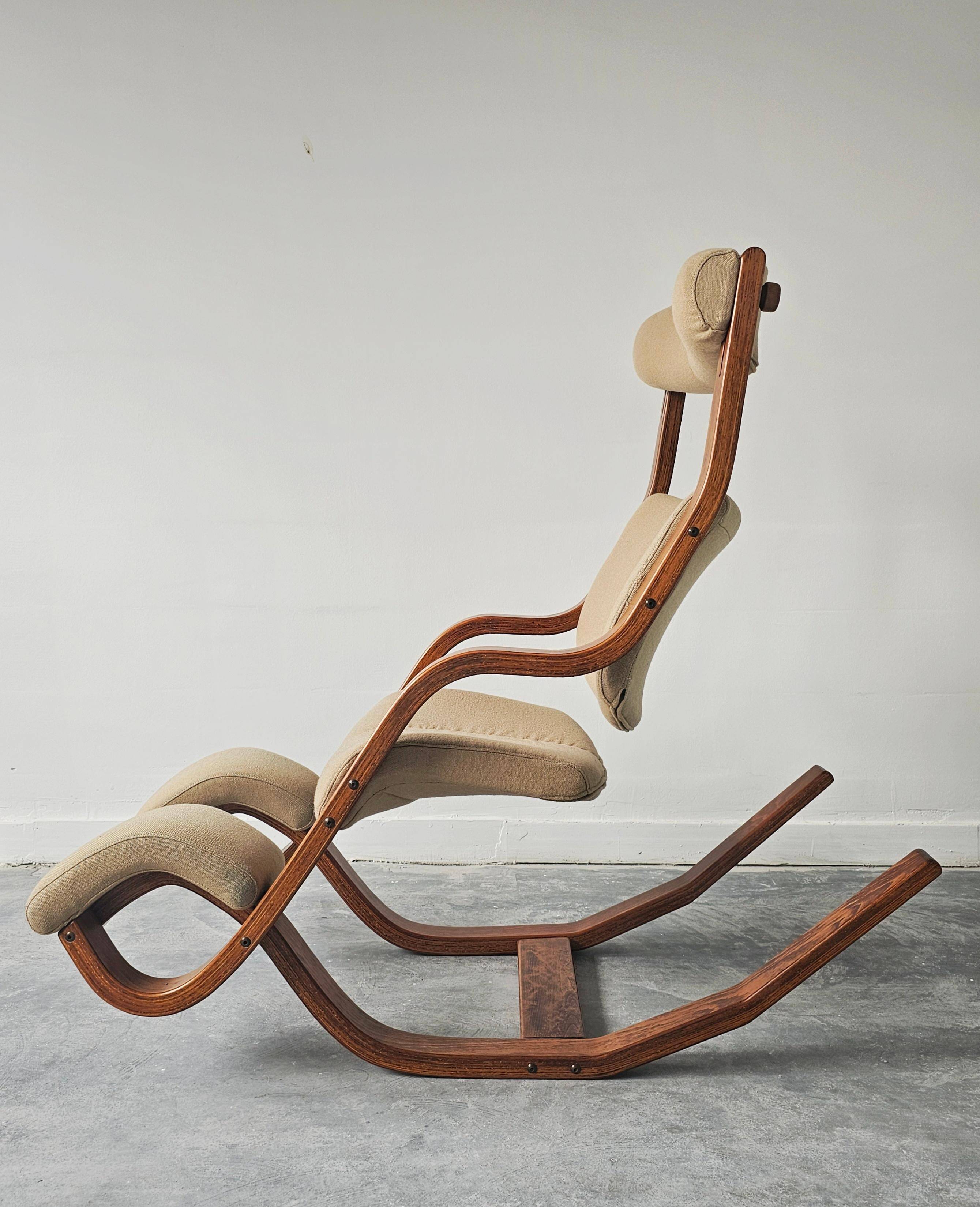 Gravity Balans reclining chair by Peter Opsvik for Varier, 1980s.