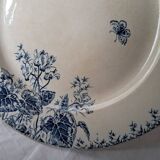 Round dish with cyclamen pattern, Gien porcelain