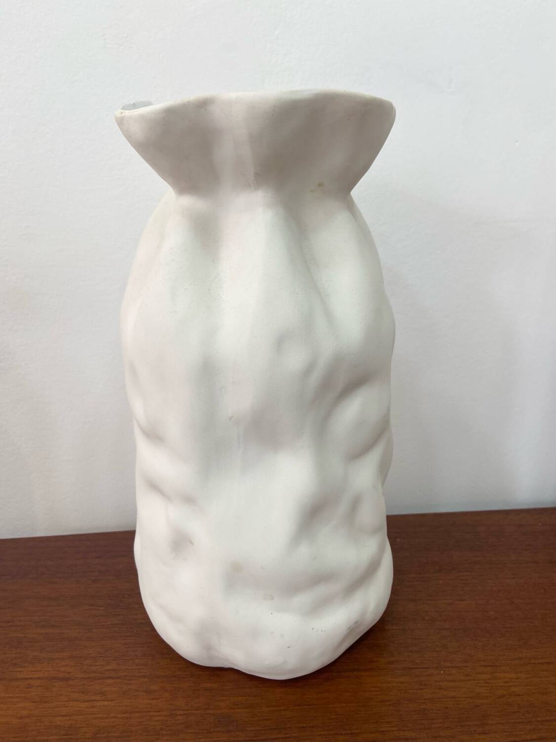 Paire de vases blancs