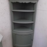 Corner cabinet