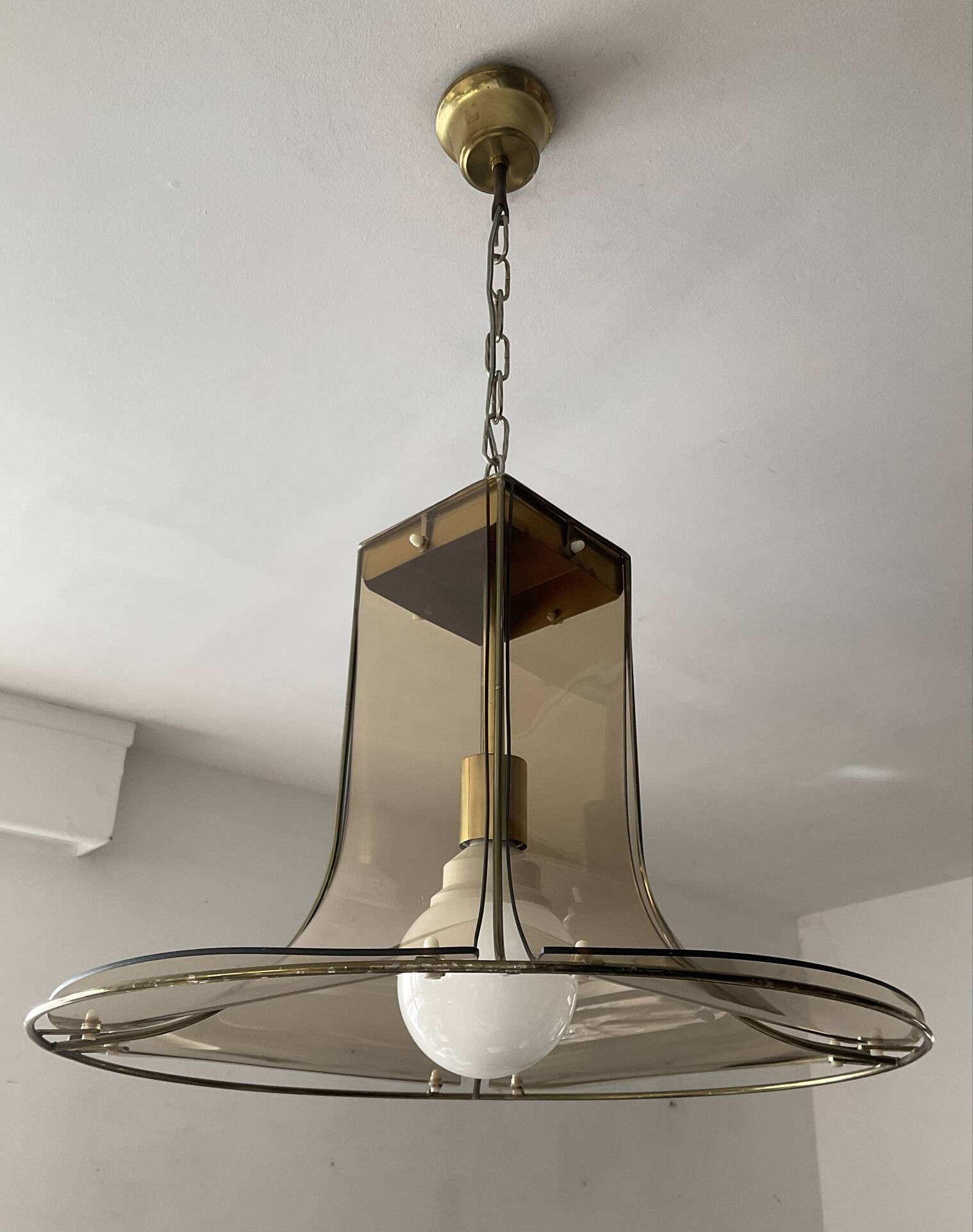 Italian suspension lamp in smoked glass and brass from the 1970s.