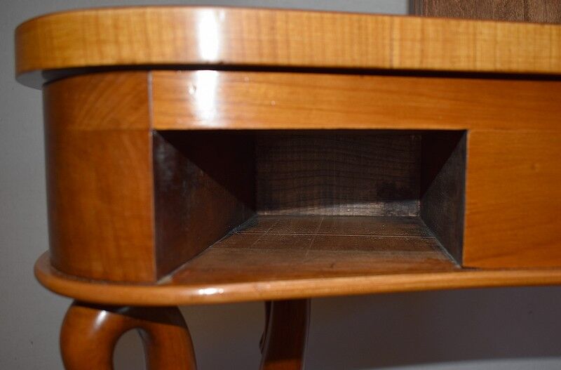 Hairdresser rognon and her cherry driver – 1950