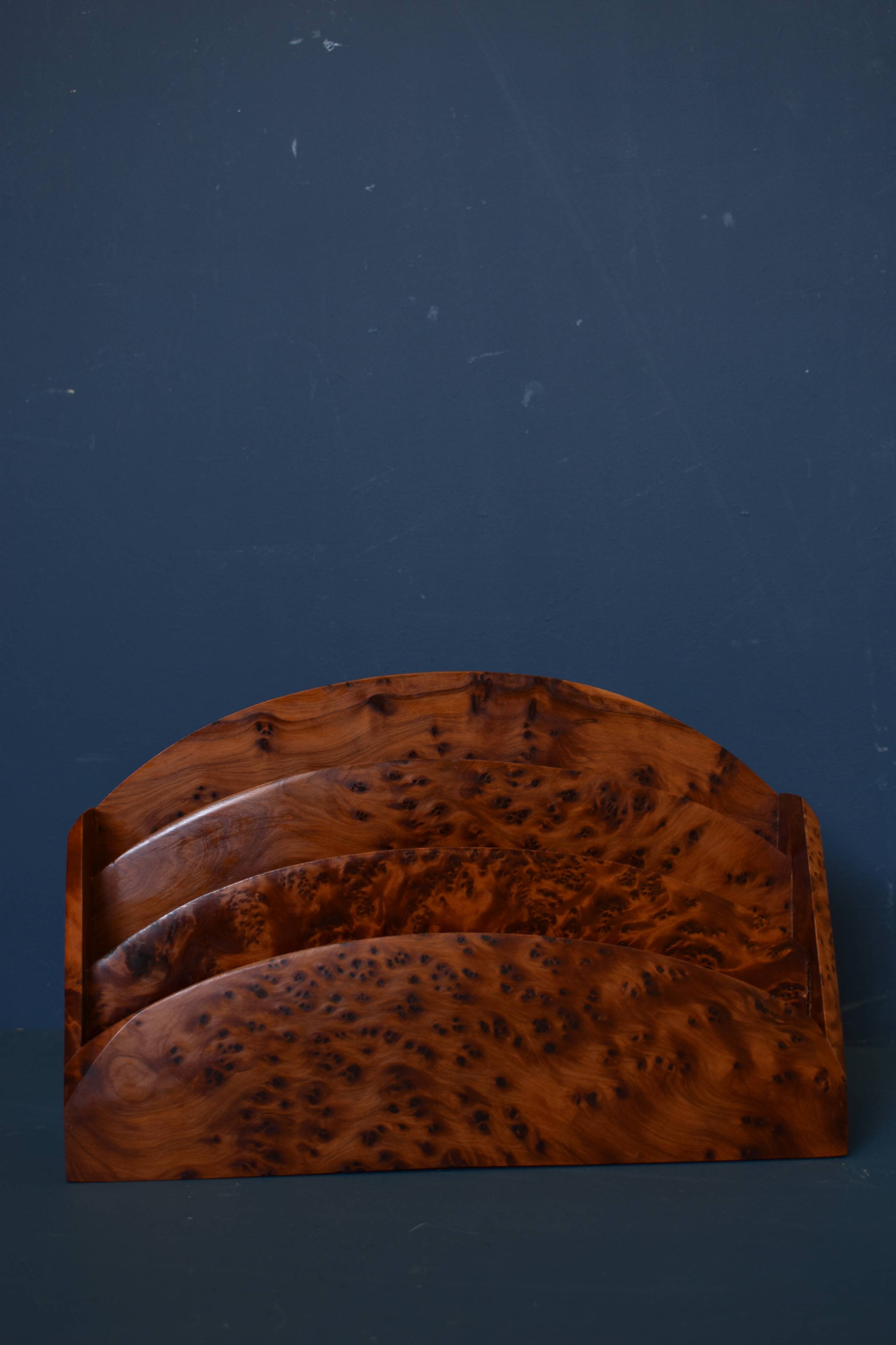 Porte-lettres en loupe d'orme