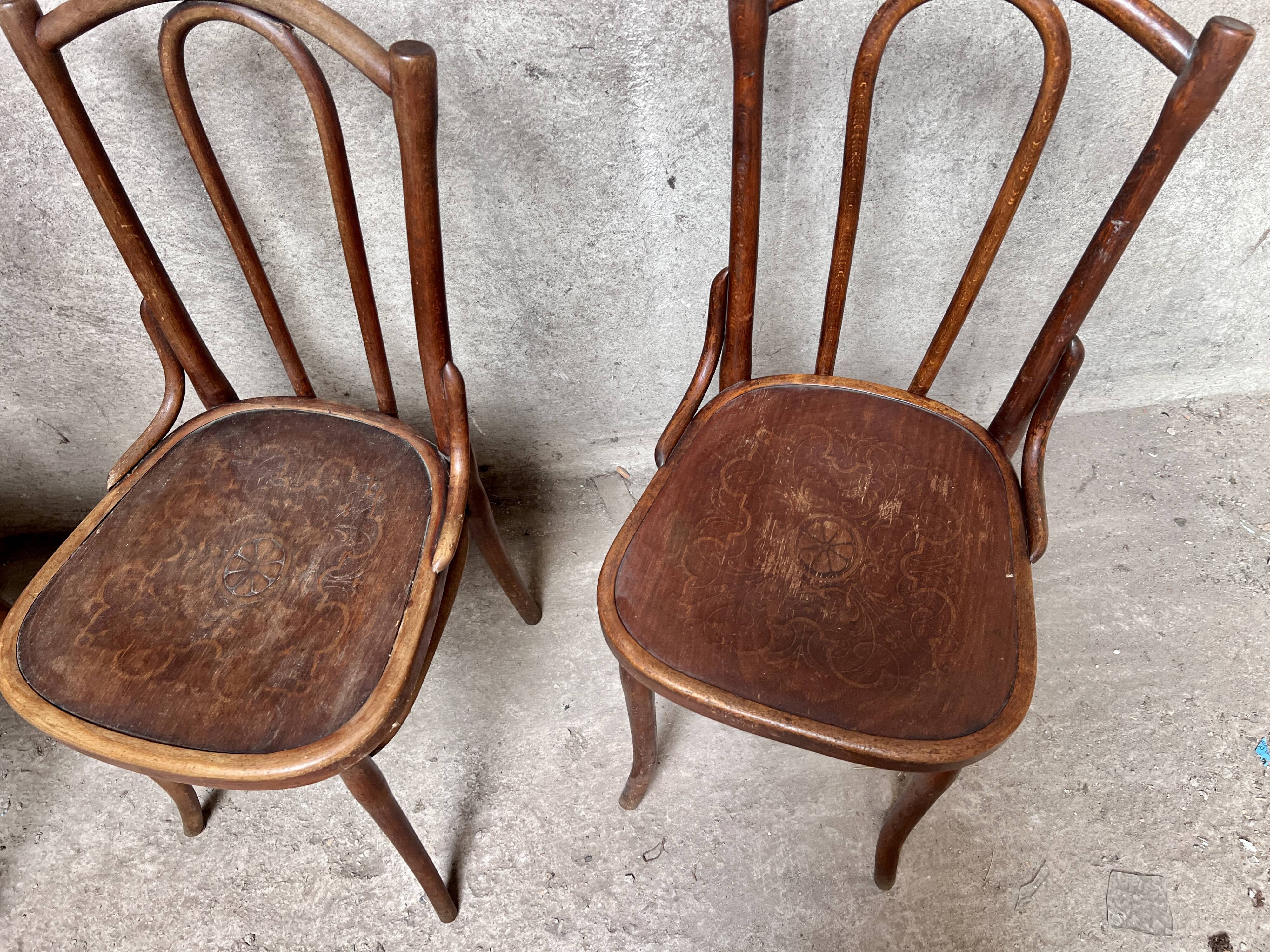 Set of 6 vintage bistro chairs