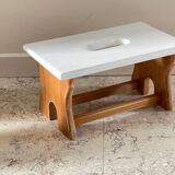Tabouret vintage en hêtre et peint en blanc