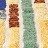 Decorated wool rug, size 200cm x 300cm