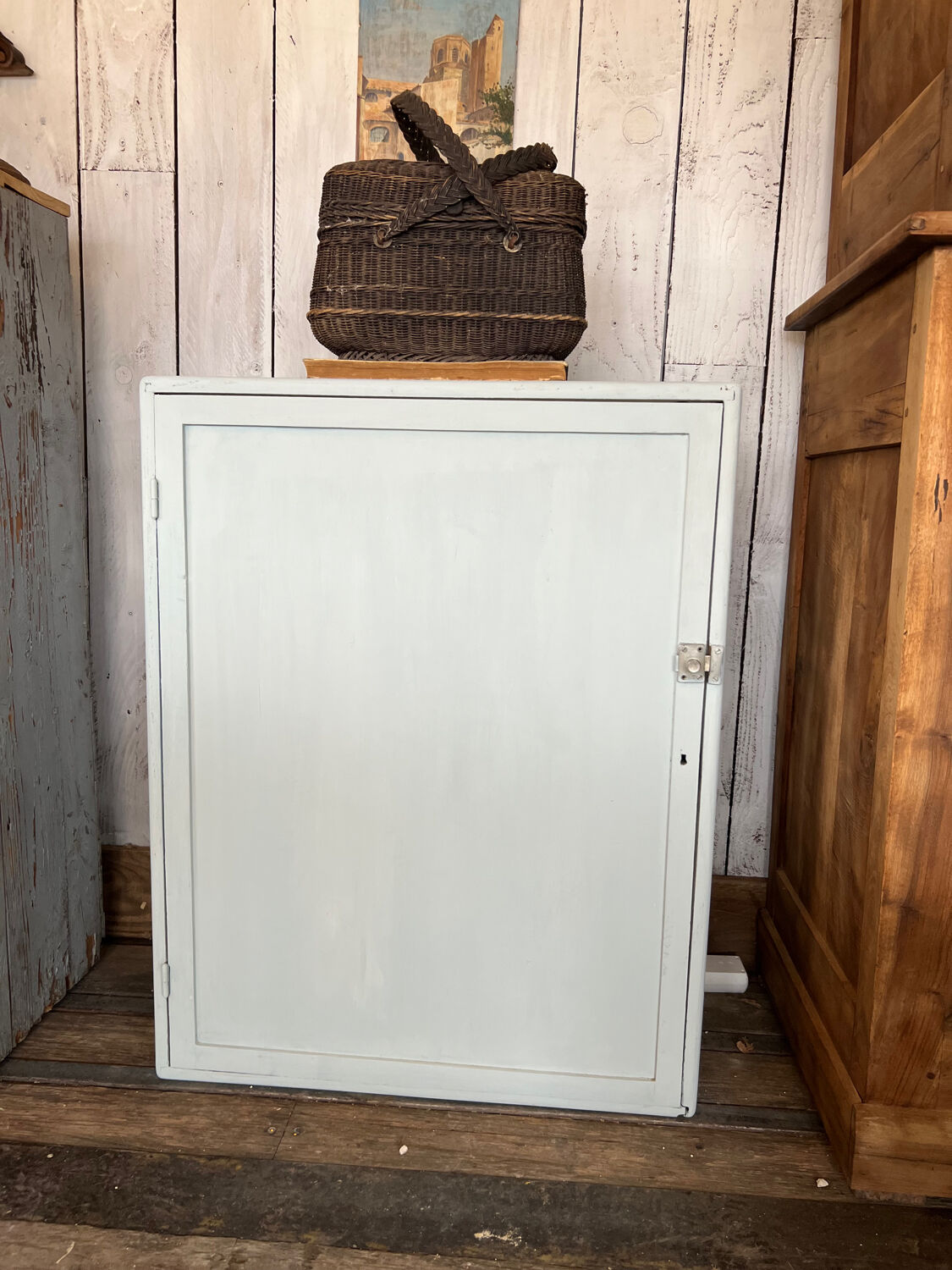 Small workshop furniture