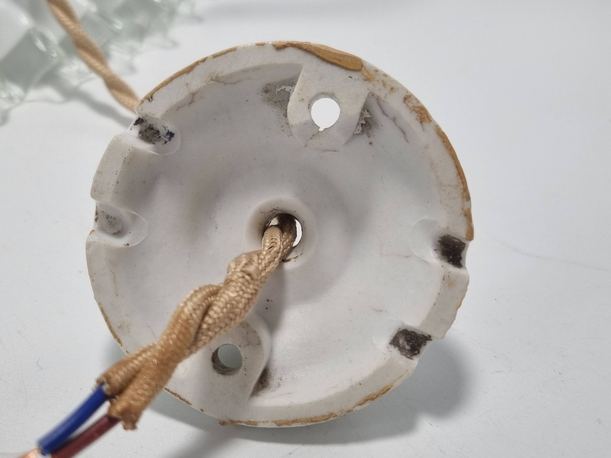 Suspension en opaline