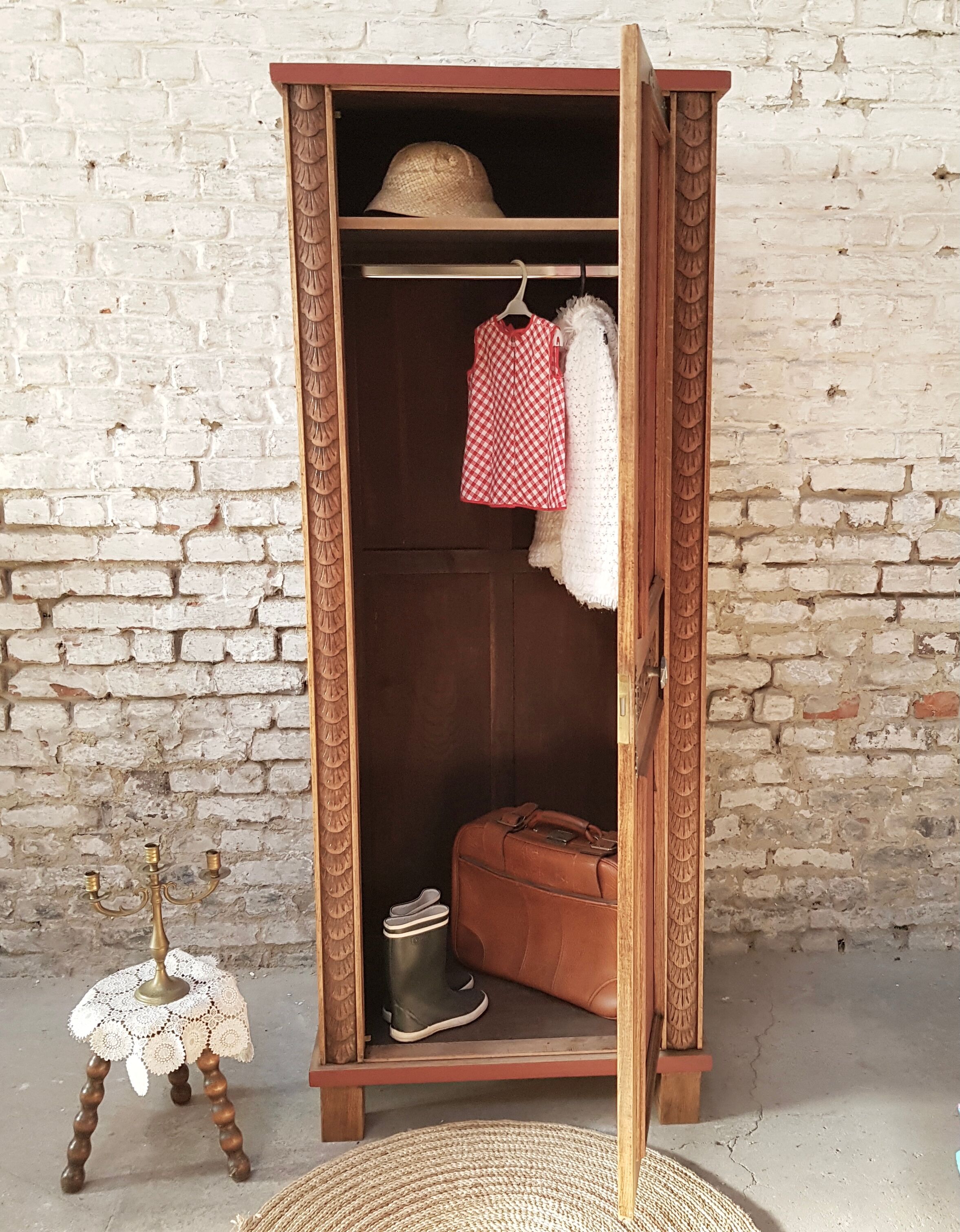 Cloakroom entrance furniture