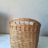 Wicker wall basket