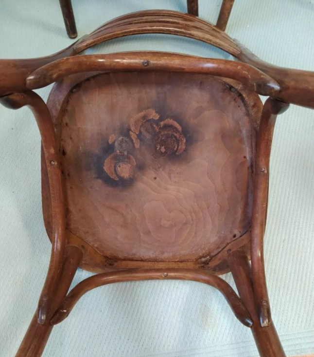 Set of 4 bistro chairs