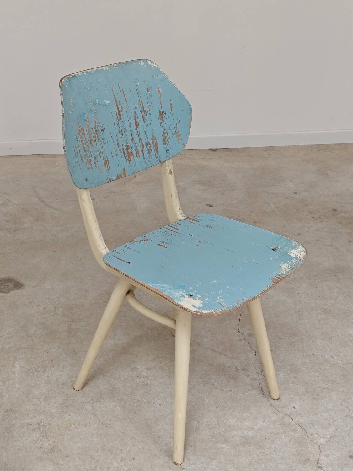 Set of 2 Czechoslovak chairs TON Bystrice Thonet White and Blue