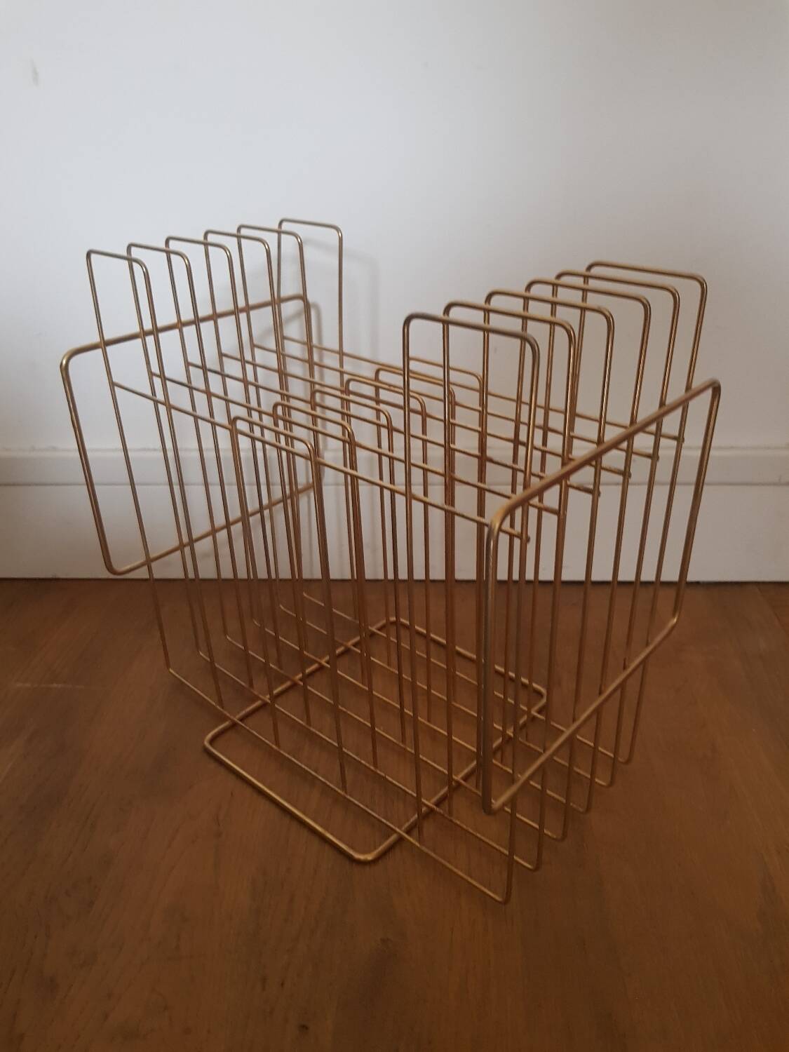 Magazine rack or vinyl rack