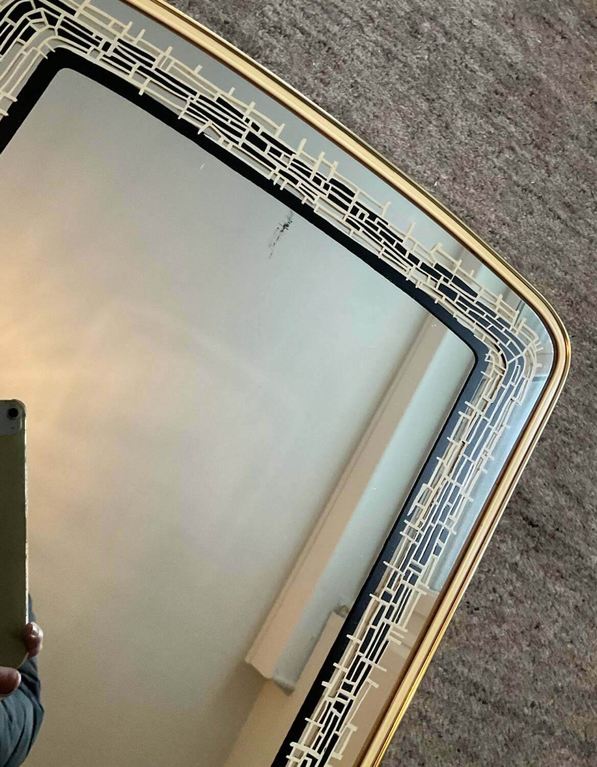 Asymmetrical free-form mirror from the 1970s