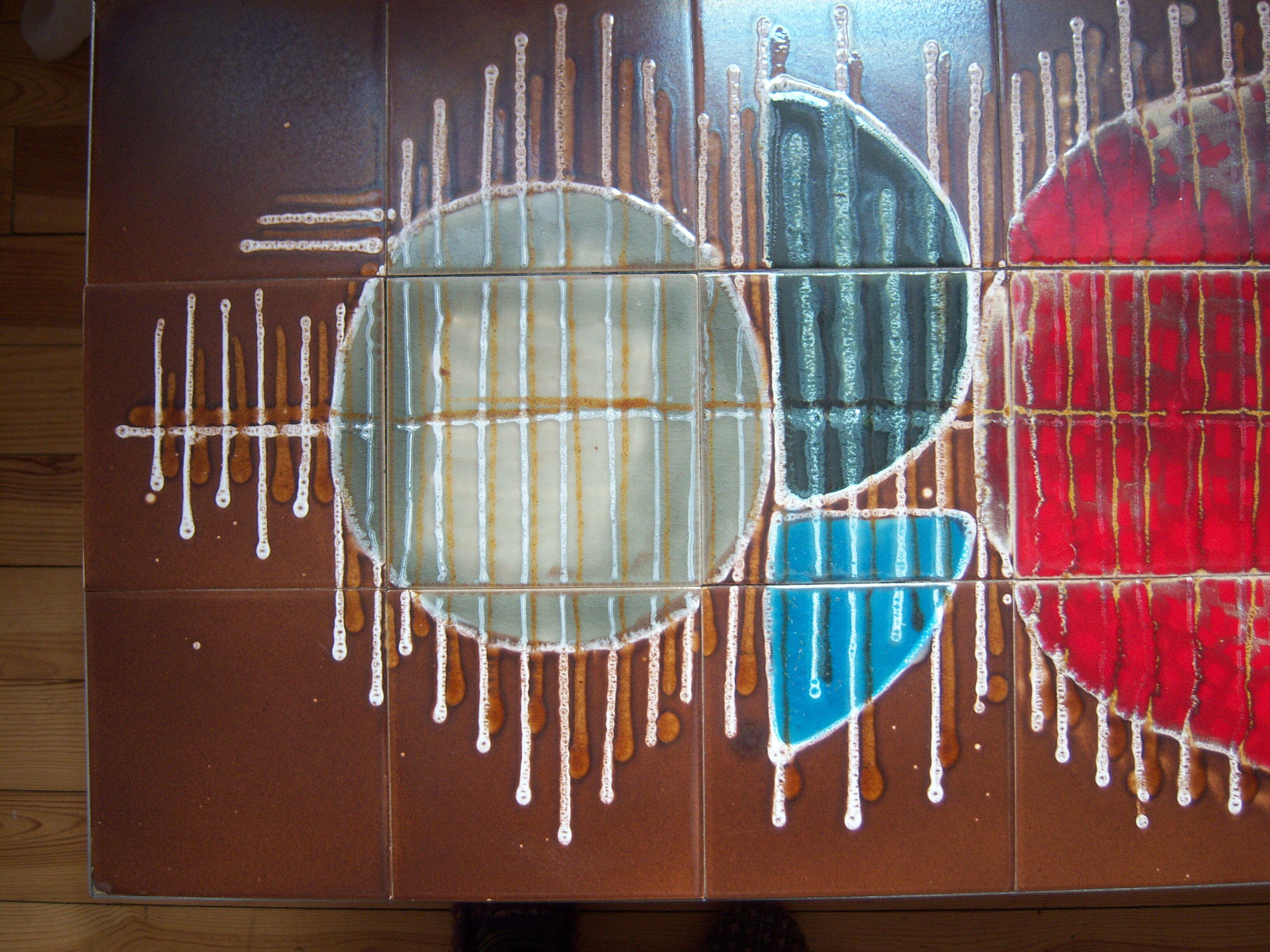 Table low ceramic 70s