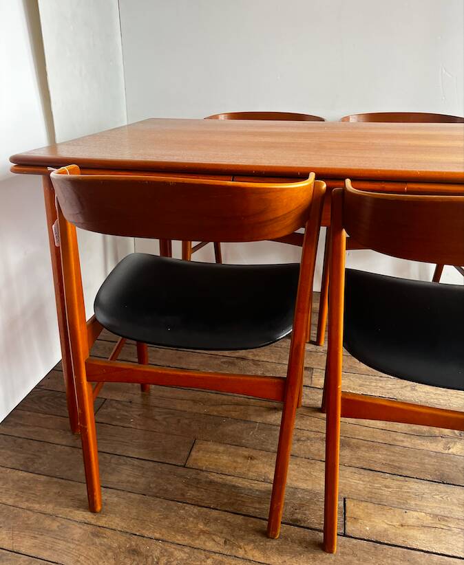 Table de salle à manger et ses 4 chaises , Denmark, 1960