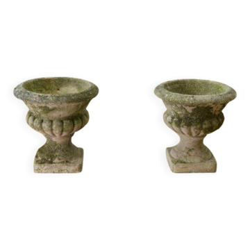 Pair of Medici vases in reconstituted stone, 20th century