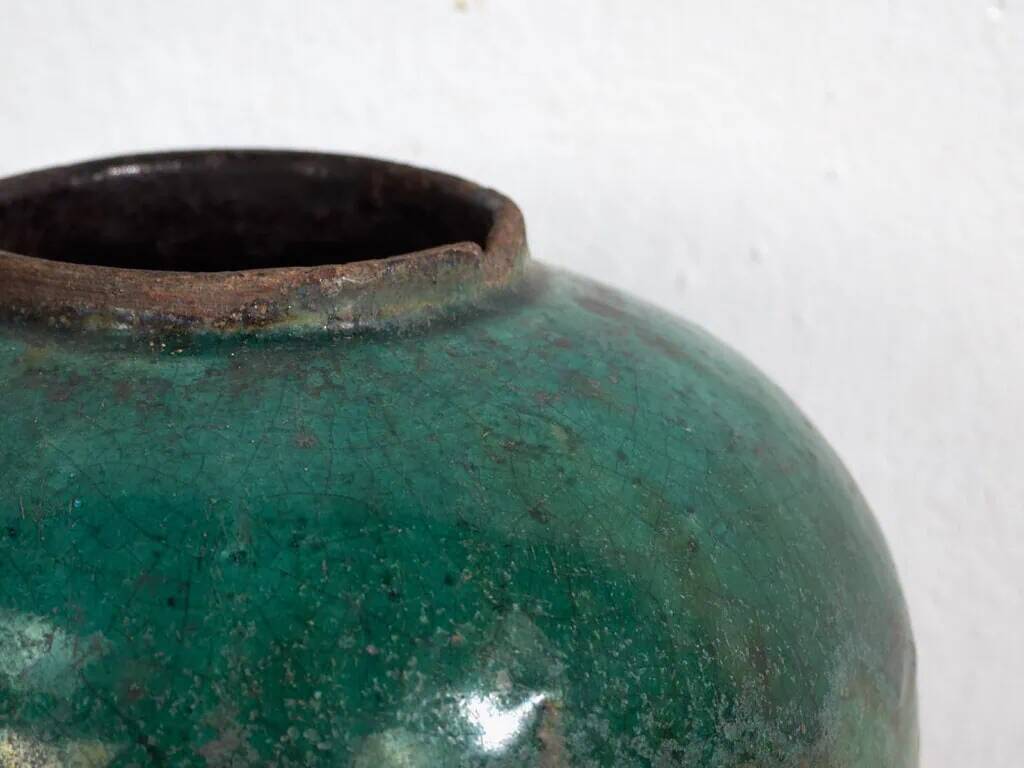 Ancient Chinese vase from the Qing dynasty (circa 1820) #22