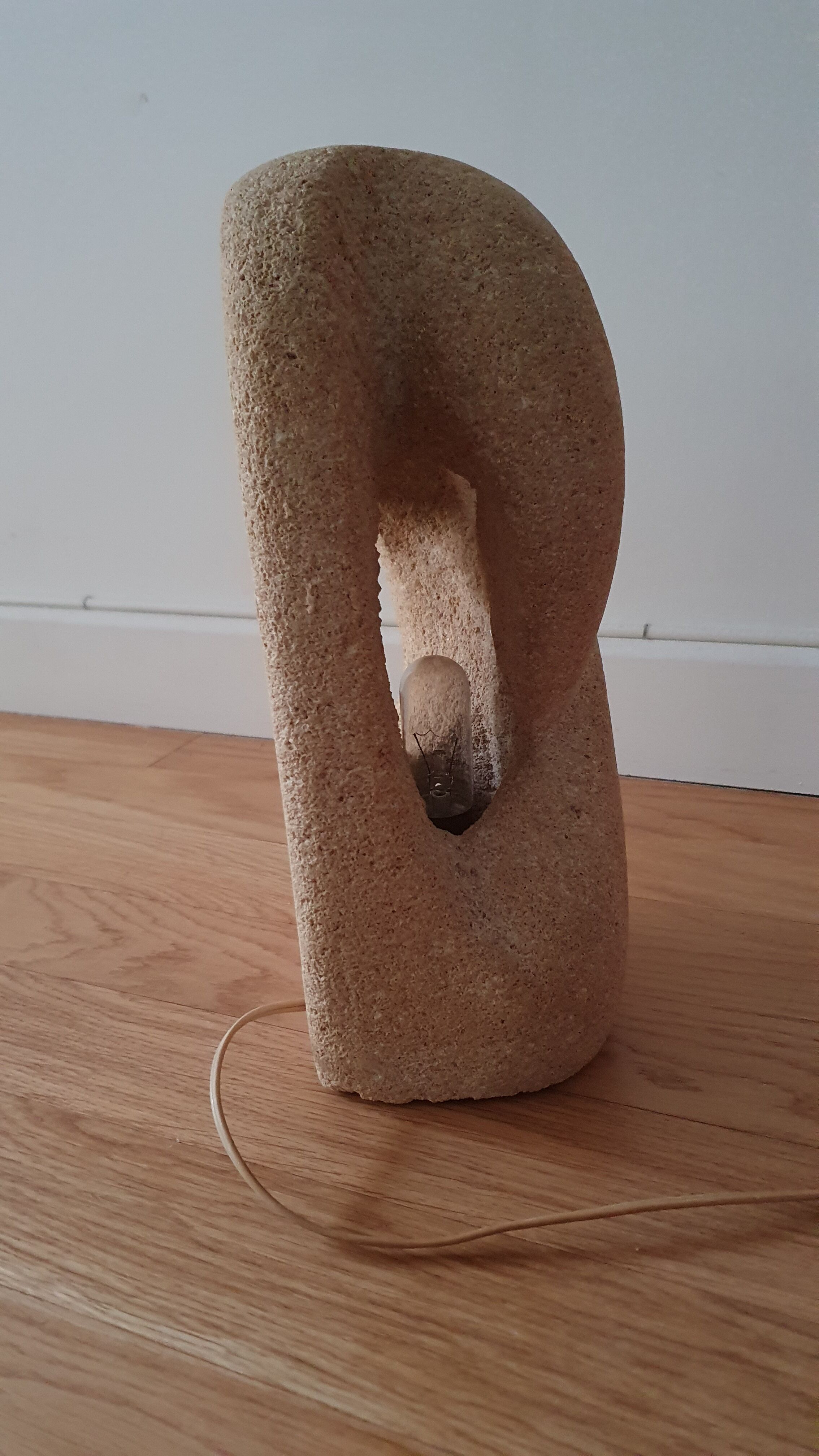 Natural stone sculpture lamp