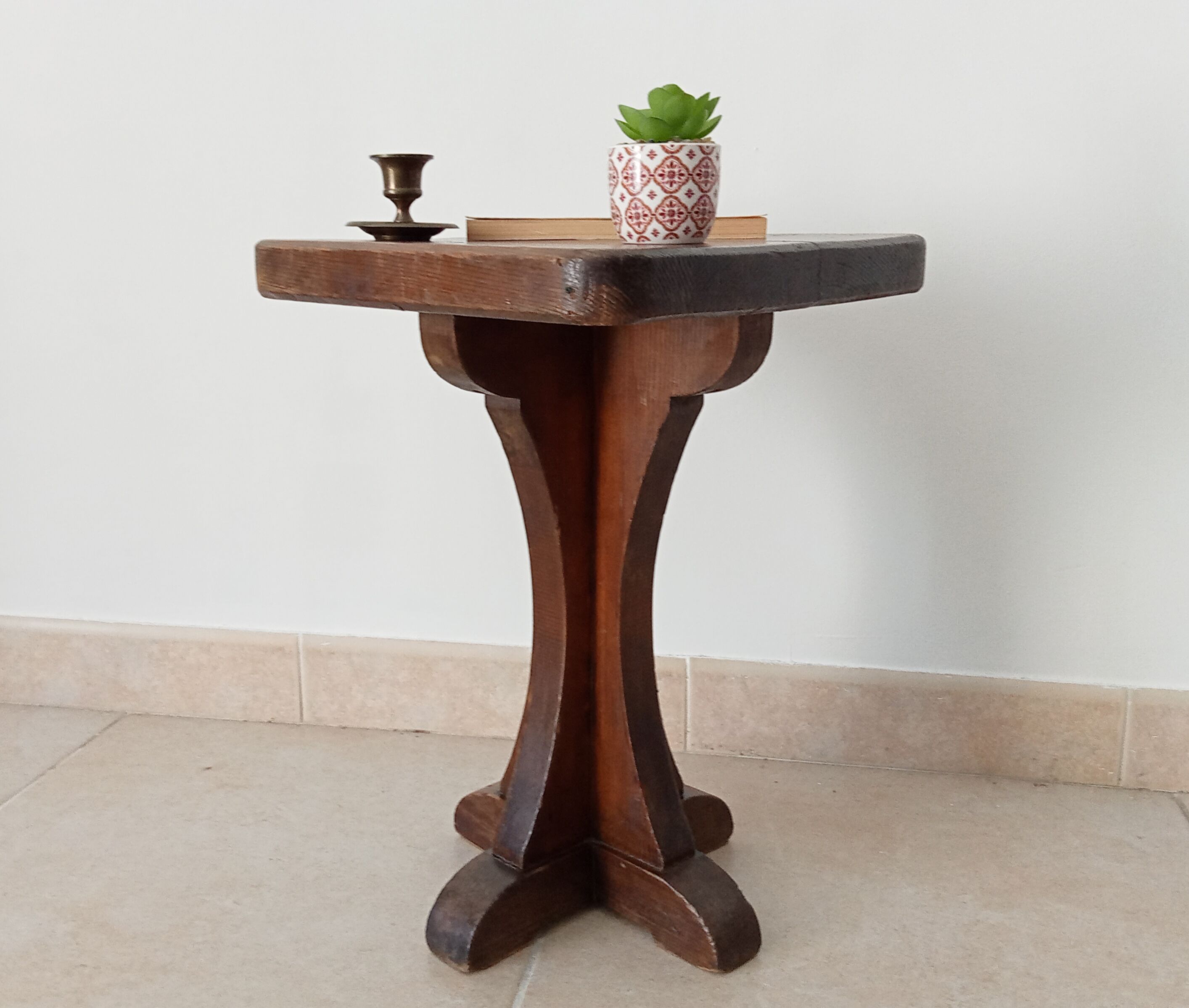 Art Deco side table 60s