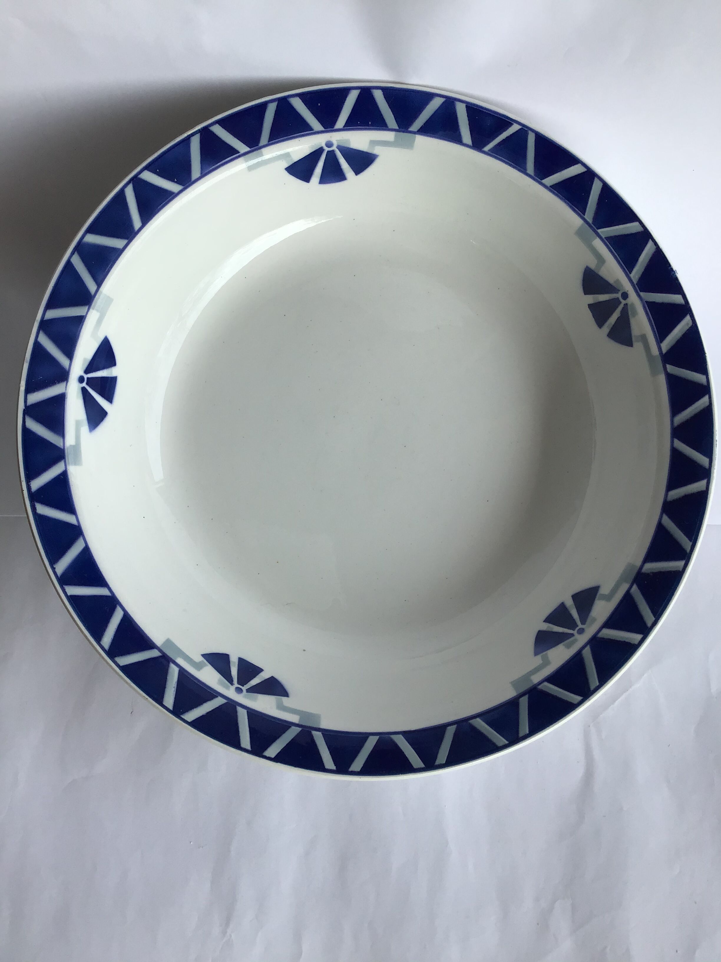 Hollow dish Terre de Fer Moulin des Loups Touraine