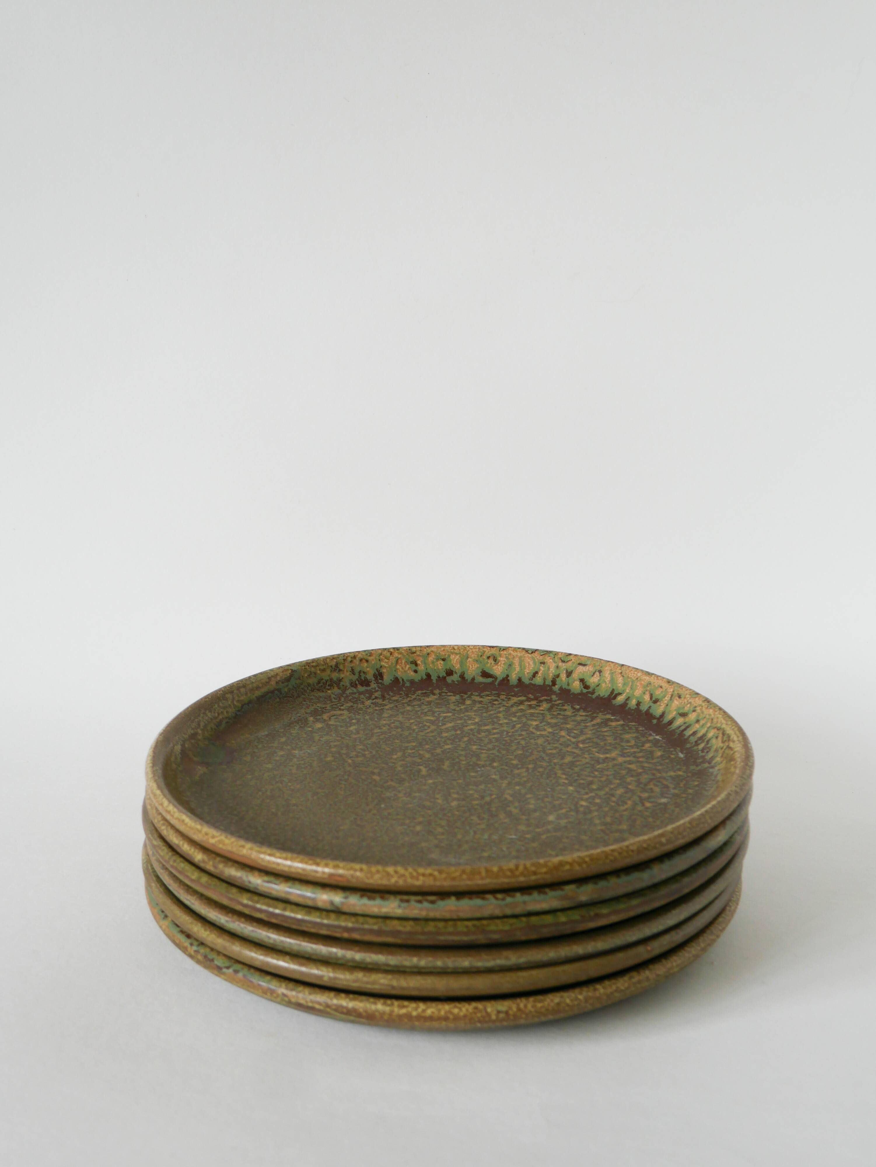 Lot de 6 assiettes plates en grès moucheté, Marron & Vert, Fabrication Arti