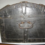 Trunk wood and leather