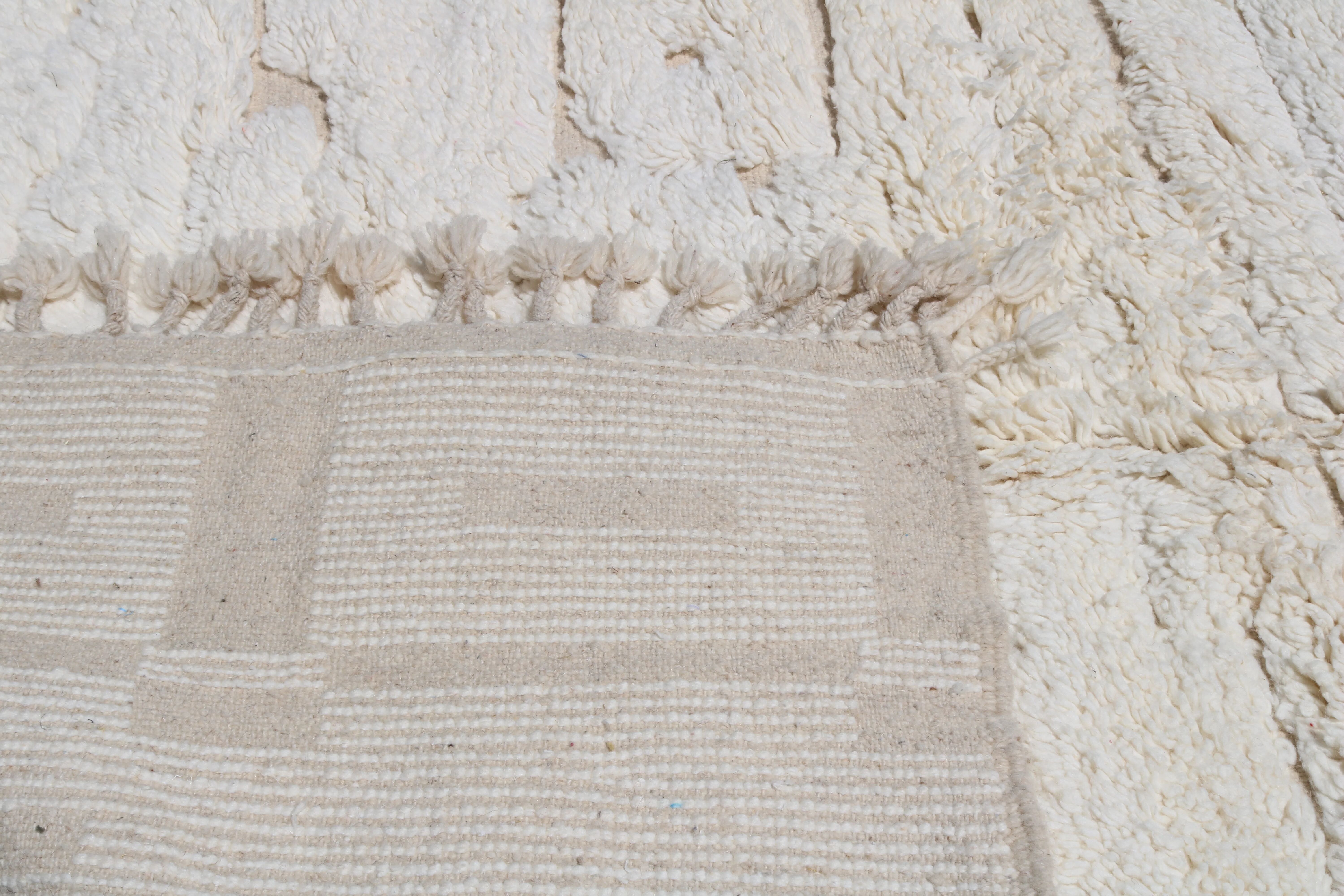 Tapis minimaliste Beni Ourain – 245 × 160 cm - AZ822