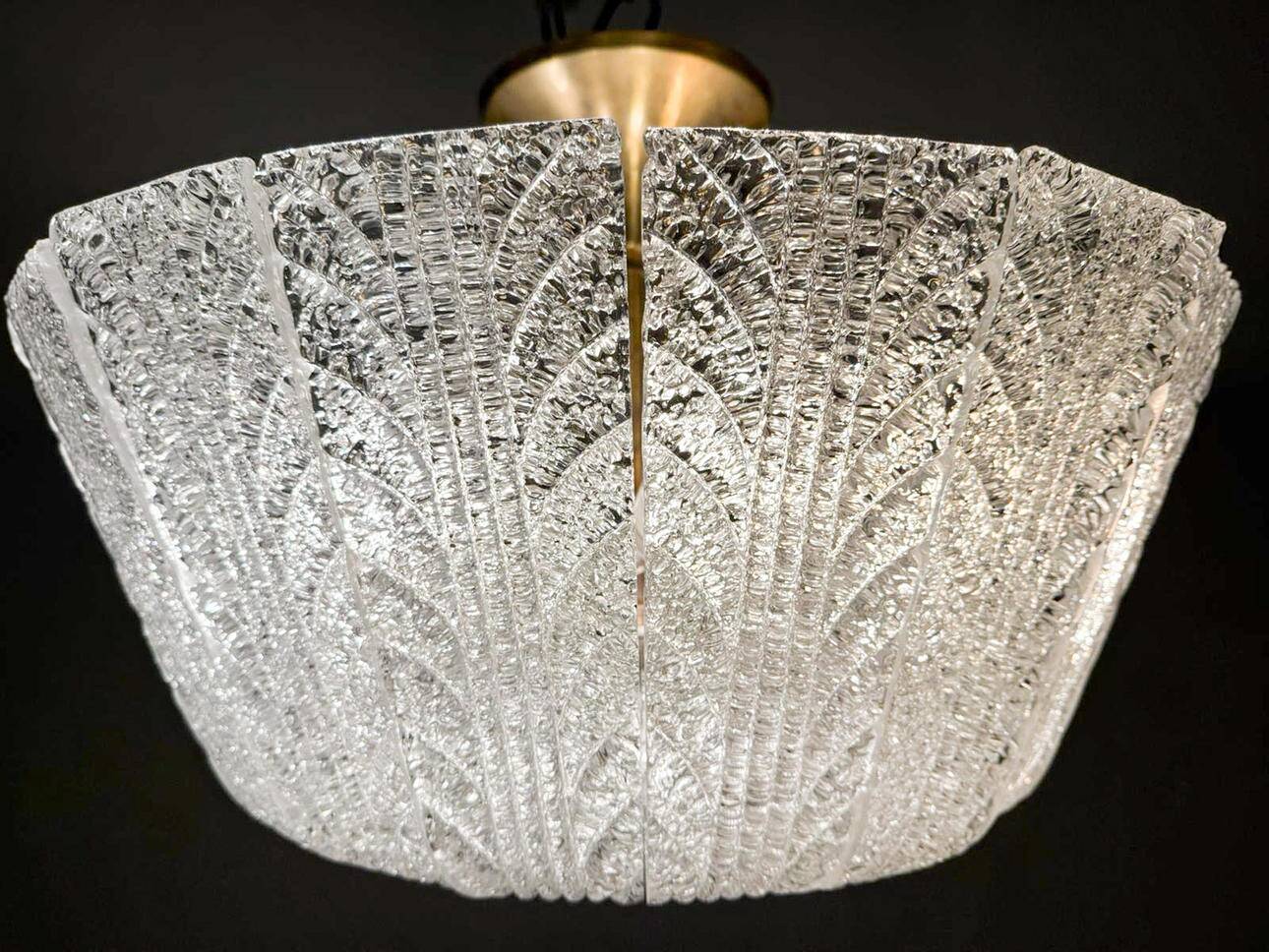 Barovier & Toso. Large ceiling lamp/chandelier by Barovier & Toso, Murano glass, Italy, 1960s, rare example.