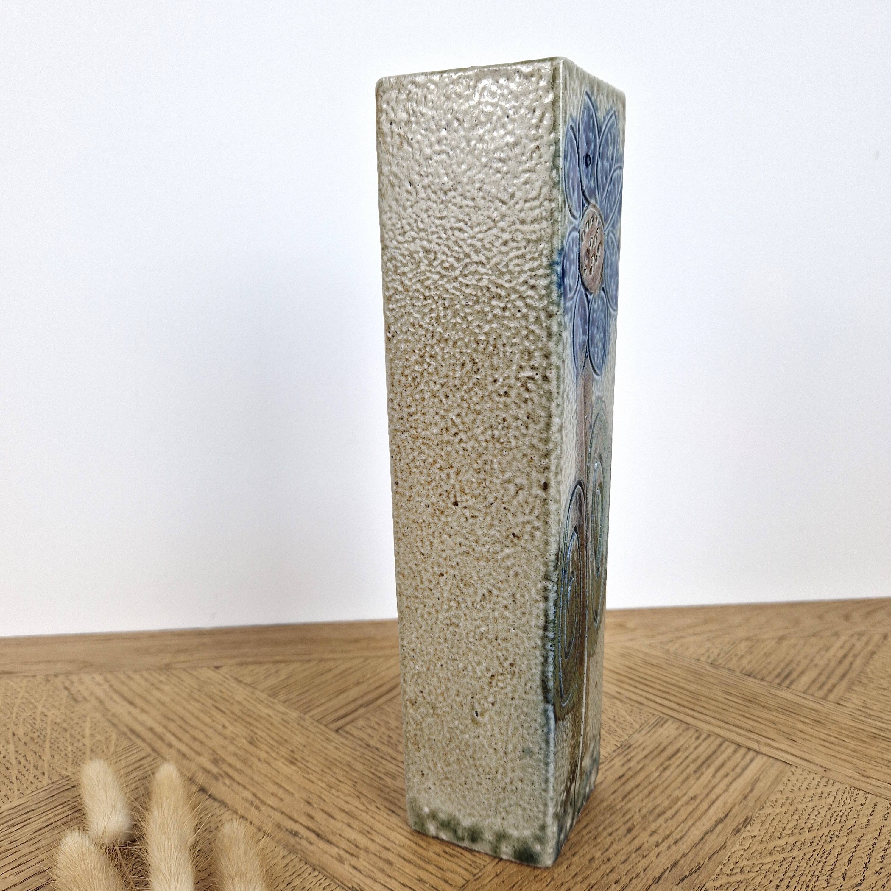 Vase signed Jean Claude Momange design 20th century