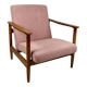 Fauteuil GFM-142 conçu par Edmund Homa des années 70, en bouclé rose - 2 pièces disponibles.