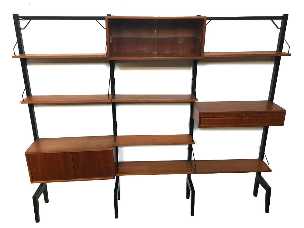 Wall system by Poul Cadovius 60