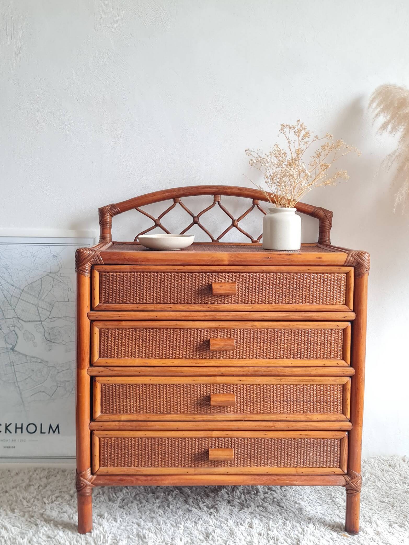 Rattan chest of drawers from the 1970s.