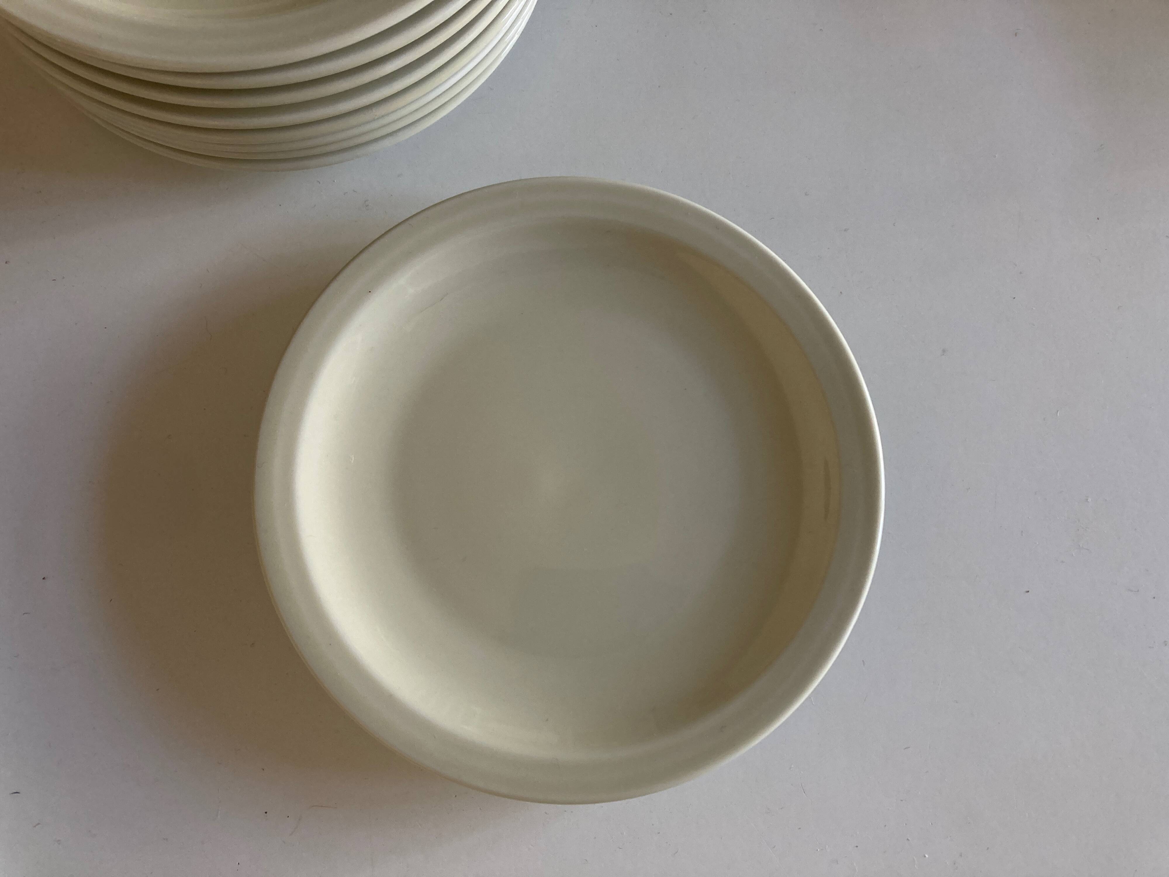 Set of 10 Havilland ivory modernist dessert plates 1960