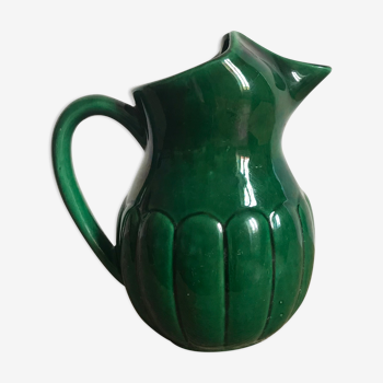 Carafe en céramique verte