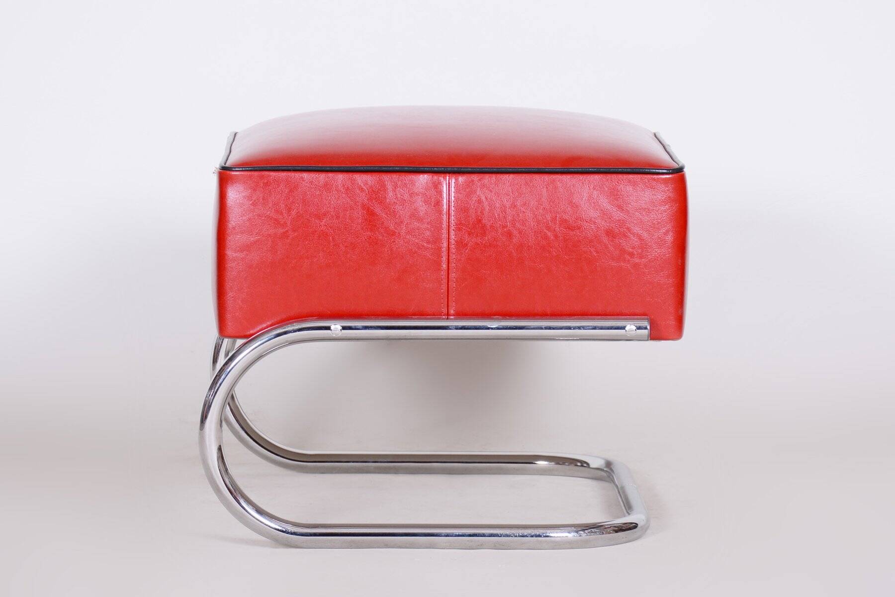 Set of Bauhaus Armchair with Foot Stool attributed to Mucke Melder, 1930s