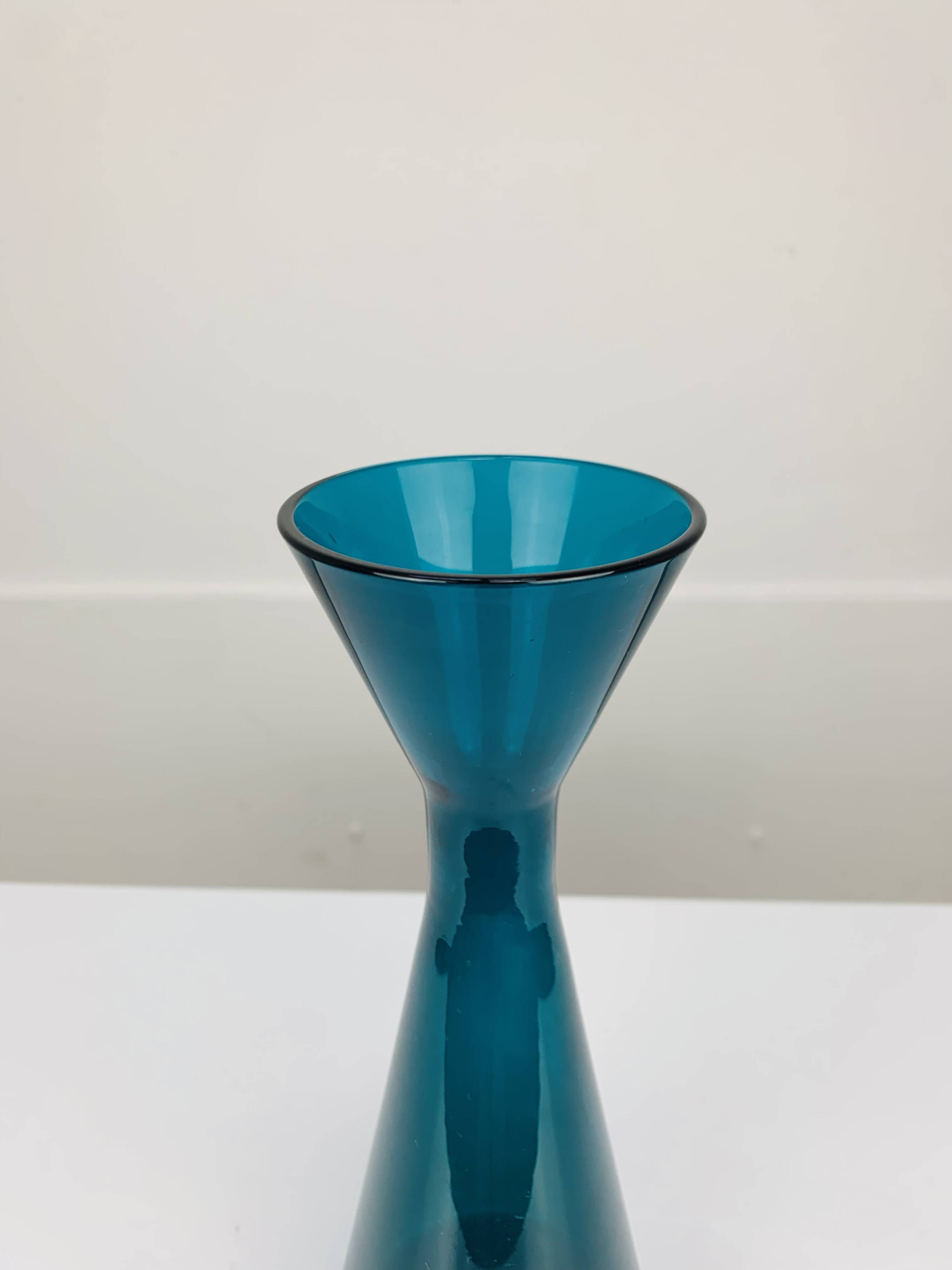Vase scandinave verre bleu Kaj Franck Iittala