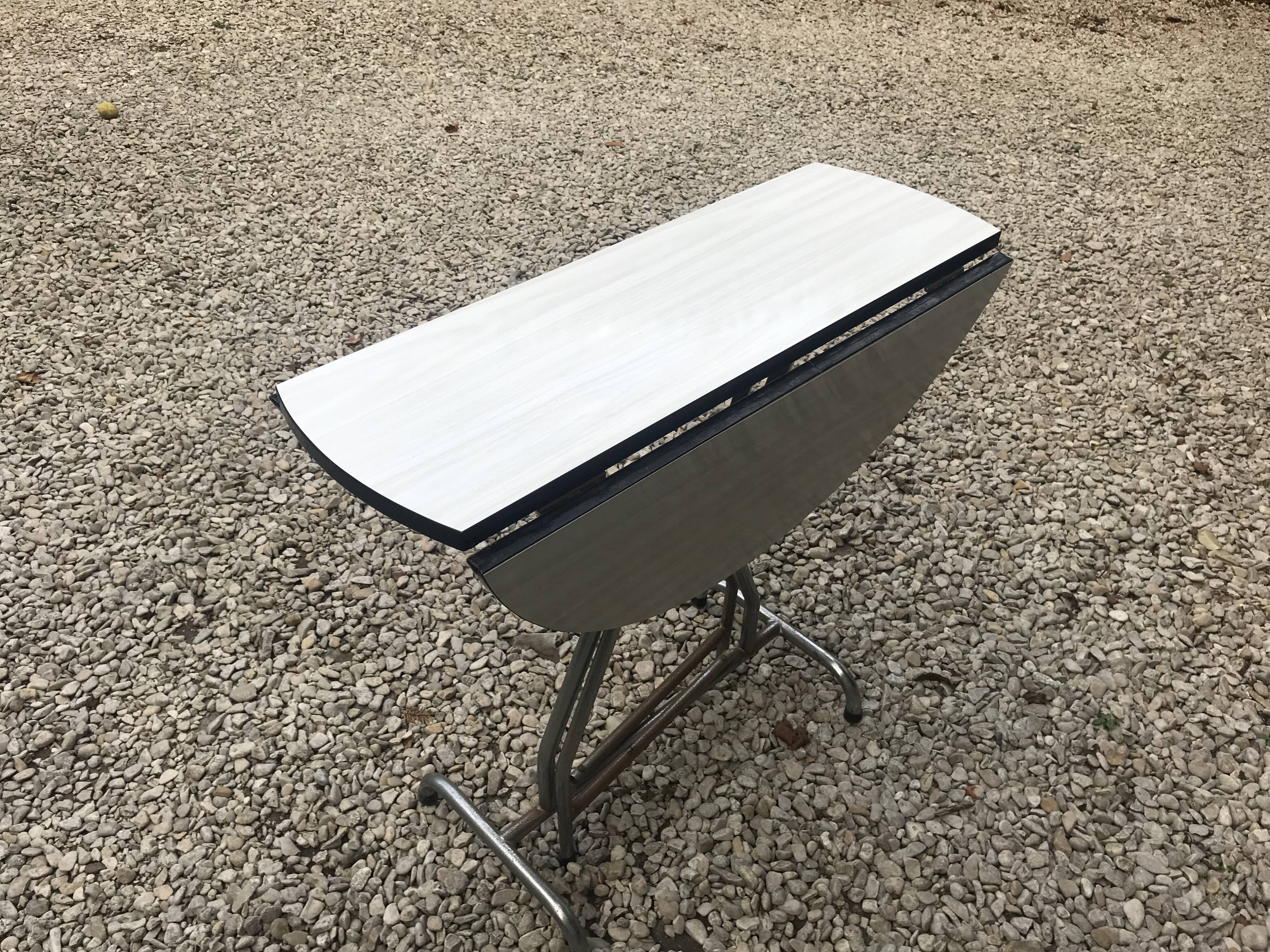 Folding formica table