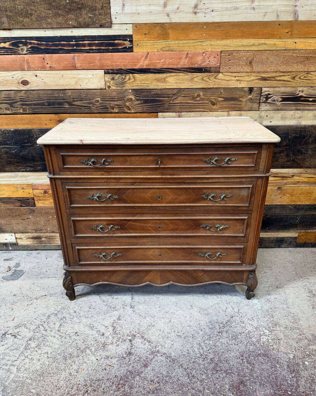 Commode de style Louis XV
