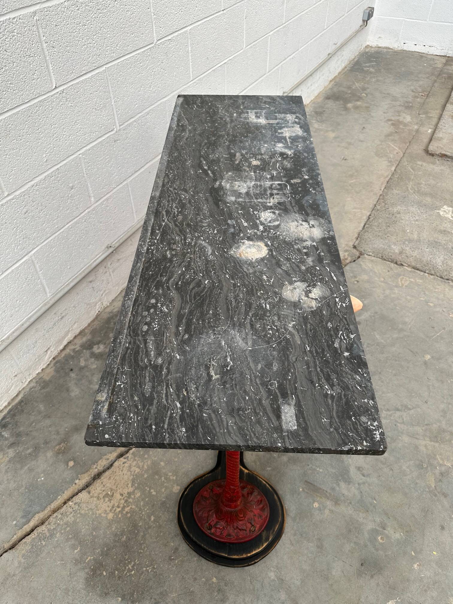 Late 19th century console in cast iron and marble