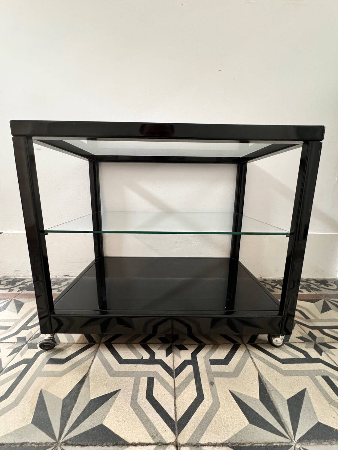 Trolley, occasional piece of furniture on vintage wheels