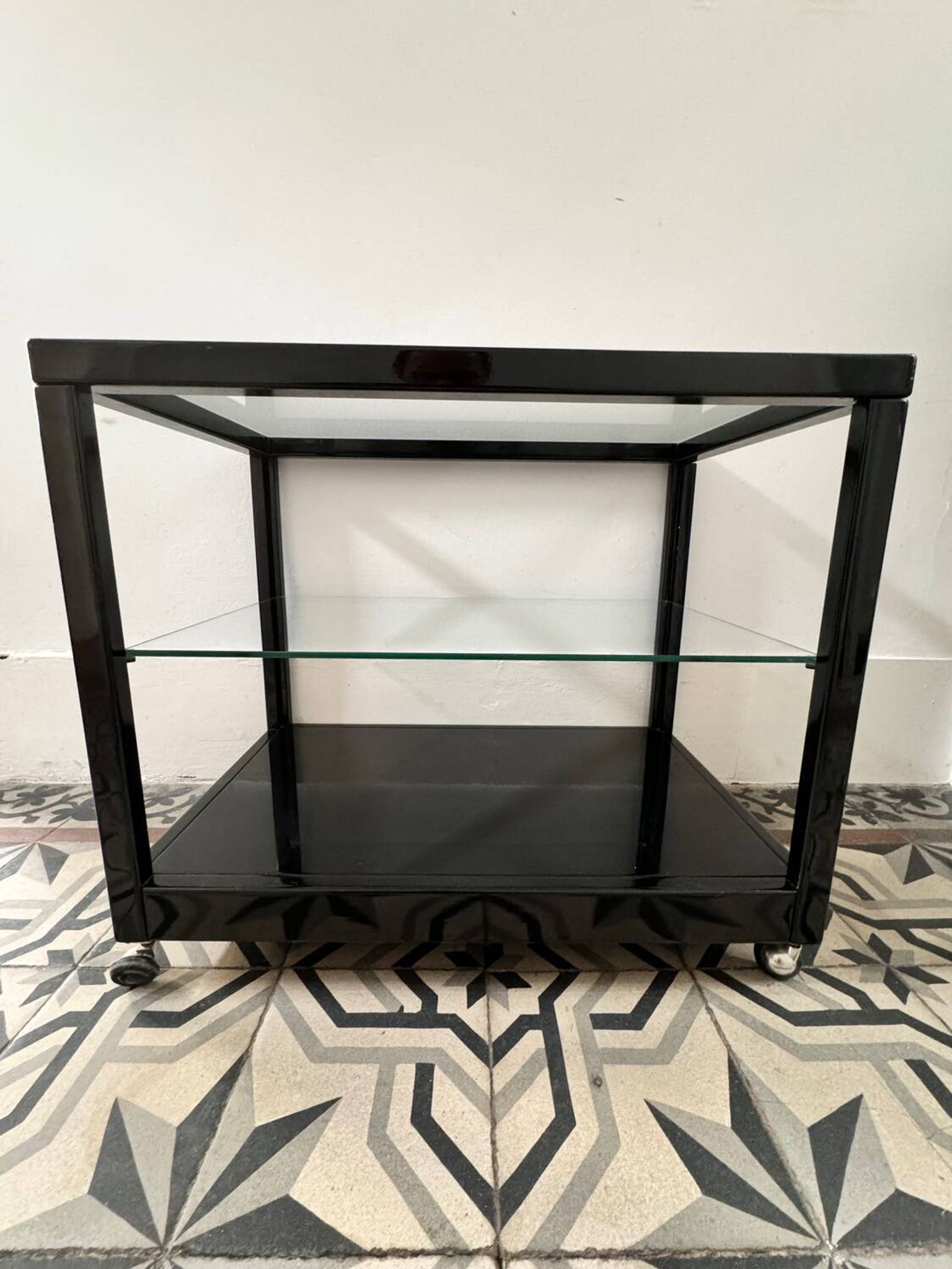 Trolley, occasional piece of furniture on vintage wheels