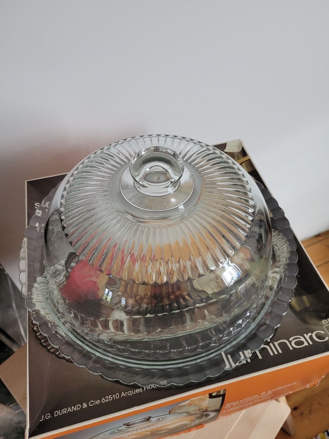 Glass bell with Luminarc tray