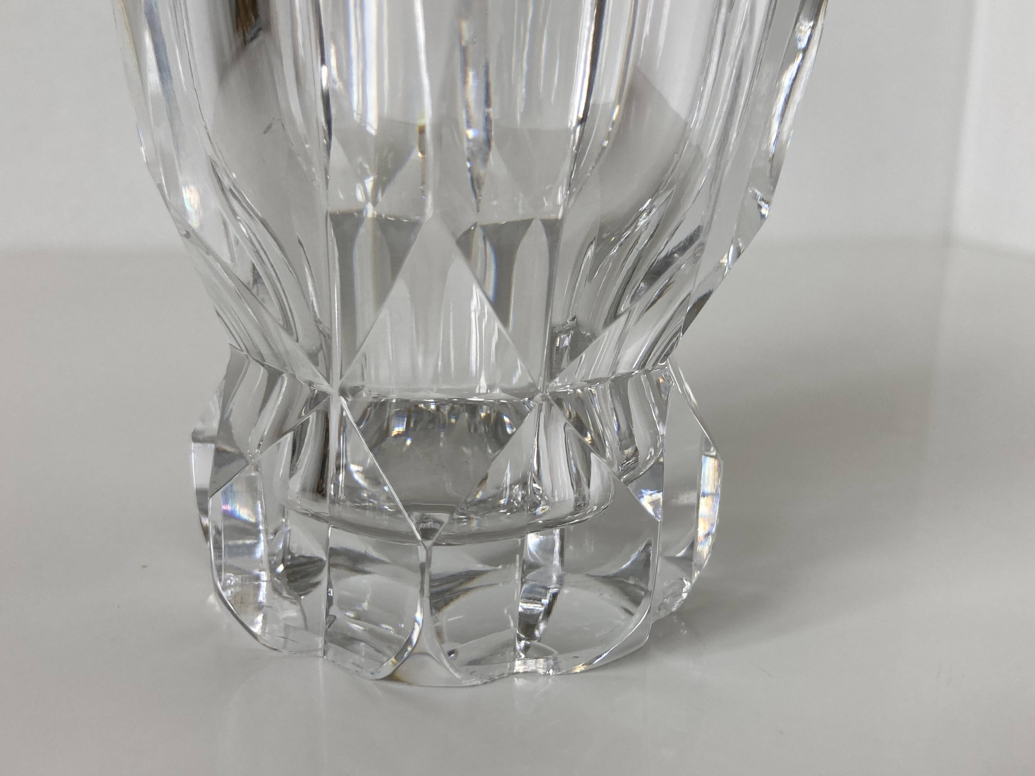 Colourless crystal vase from the Saint-Louis house, model from 1967.