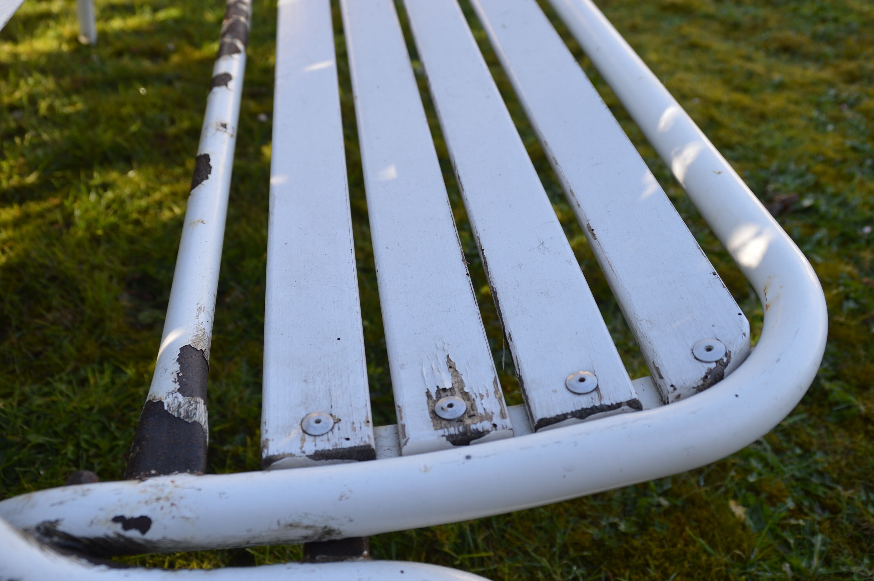 folding garden bench by HEM