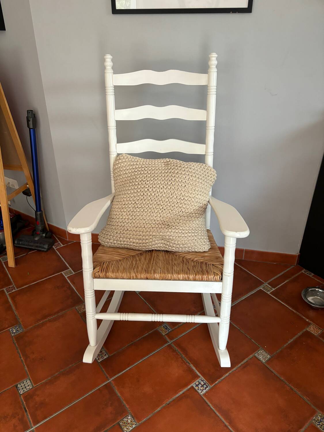 Chaise berçant rustique