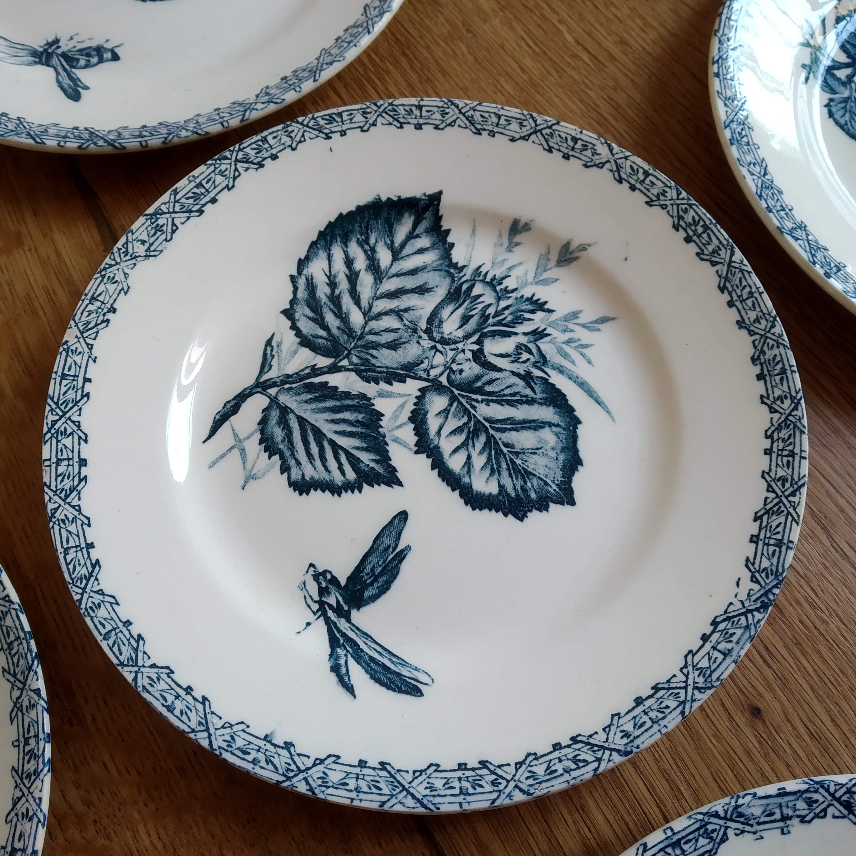 15 choisy the King dessert plates