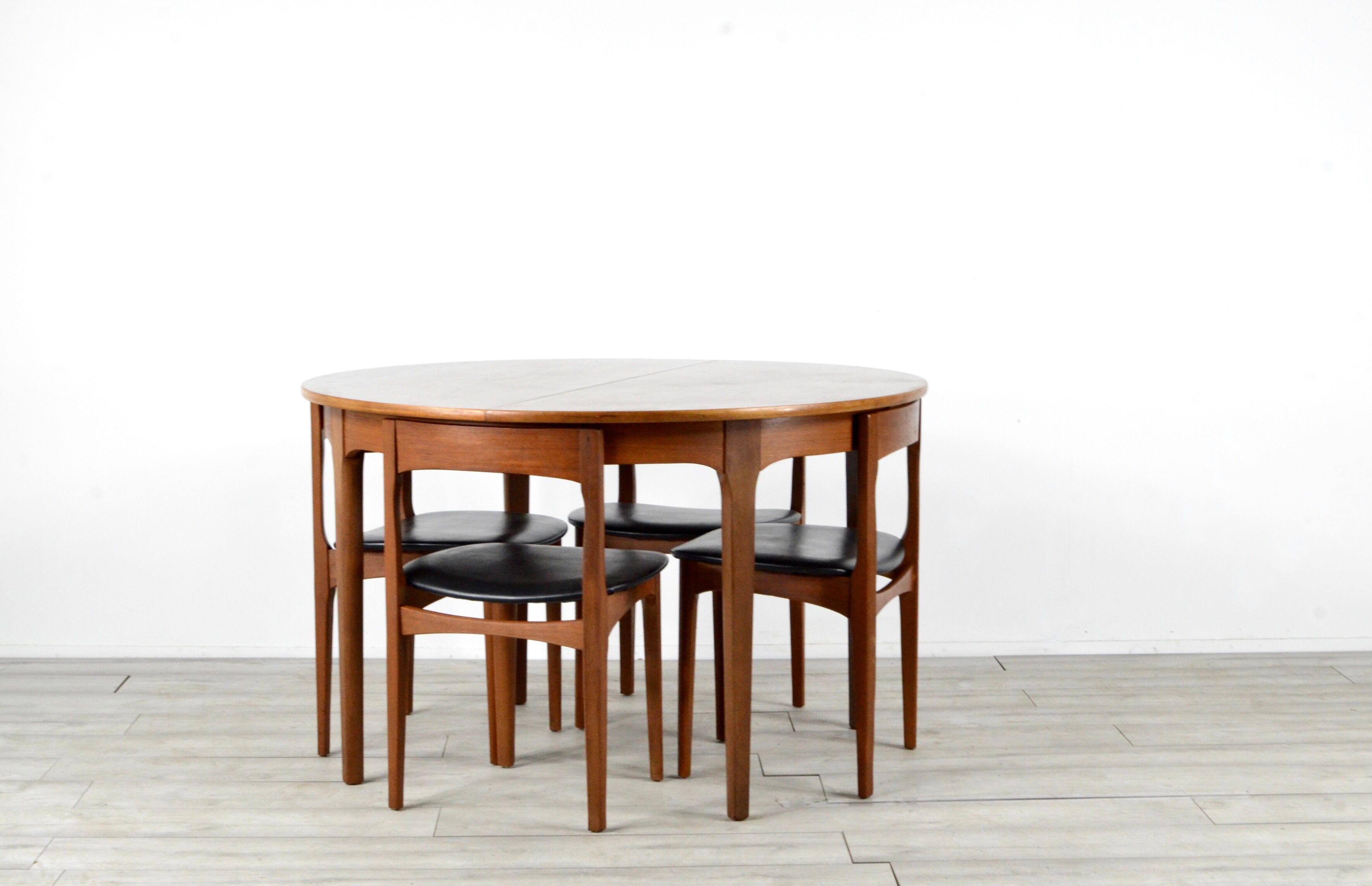 Midcentury Extending Round Teak Table and Chairs by Nathan. Vintage Modern / Danish Style / Retro.